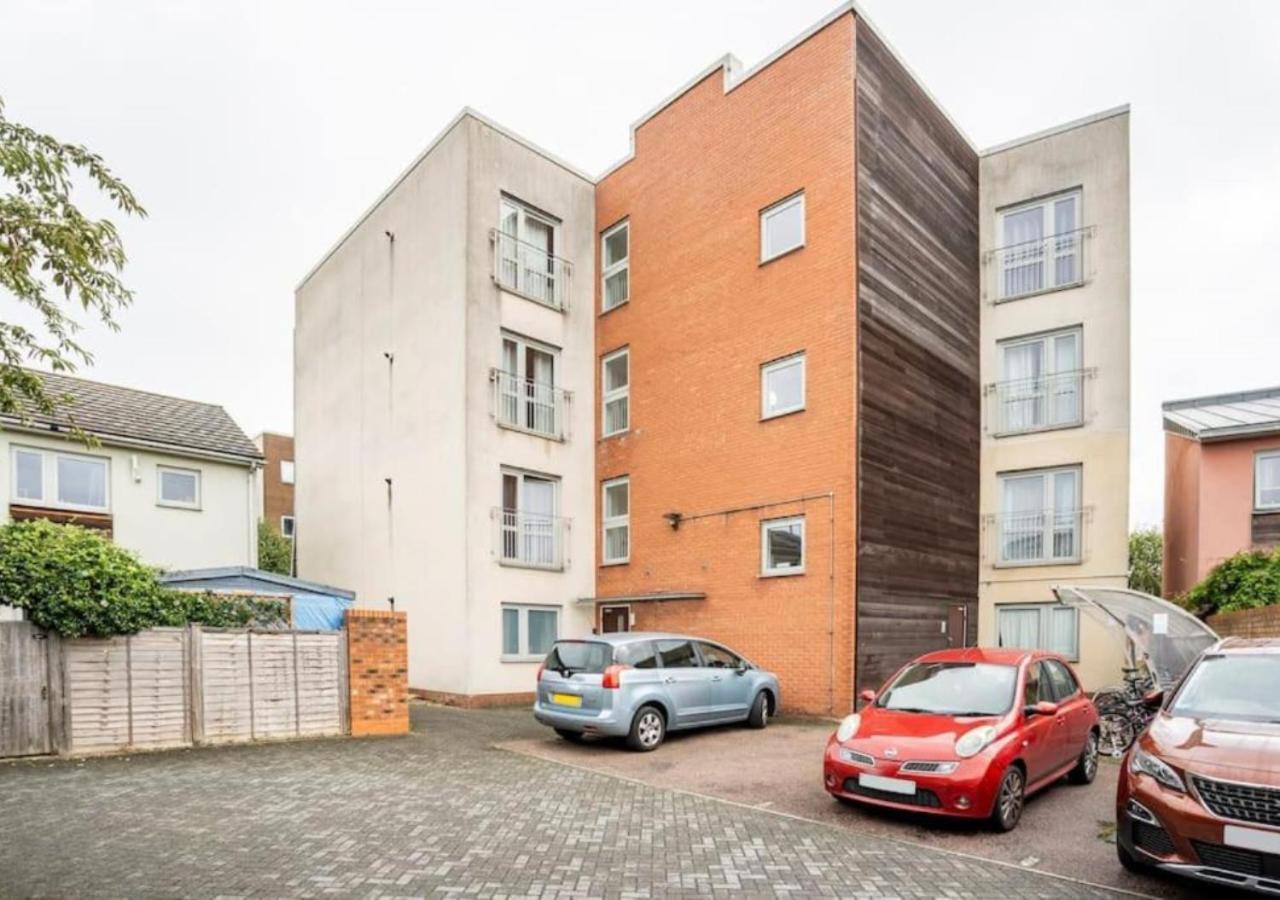 The Dartford Lodge - Free Parking Buitenkant foto